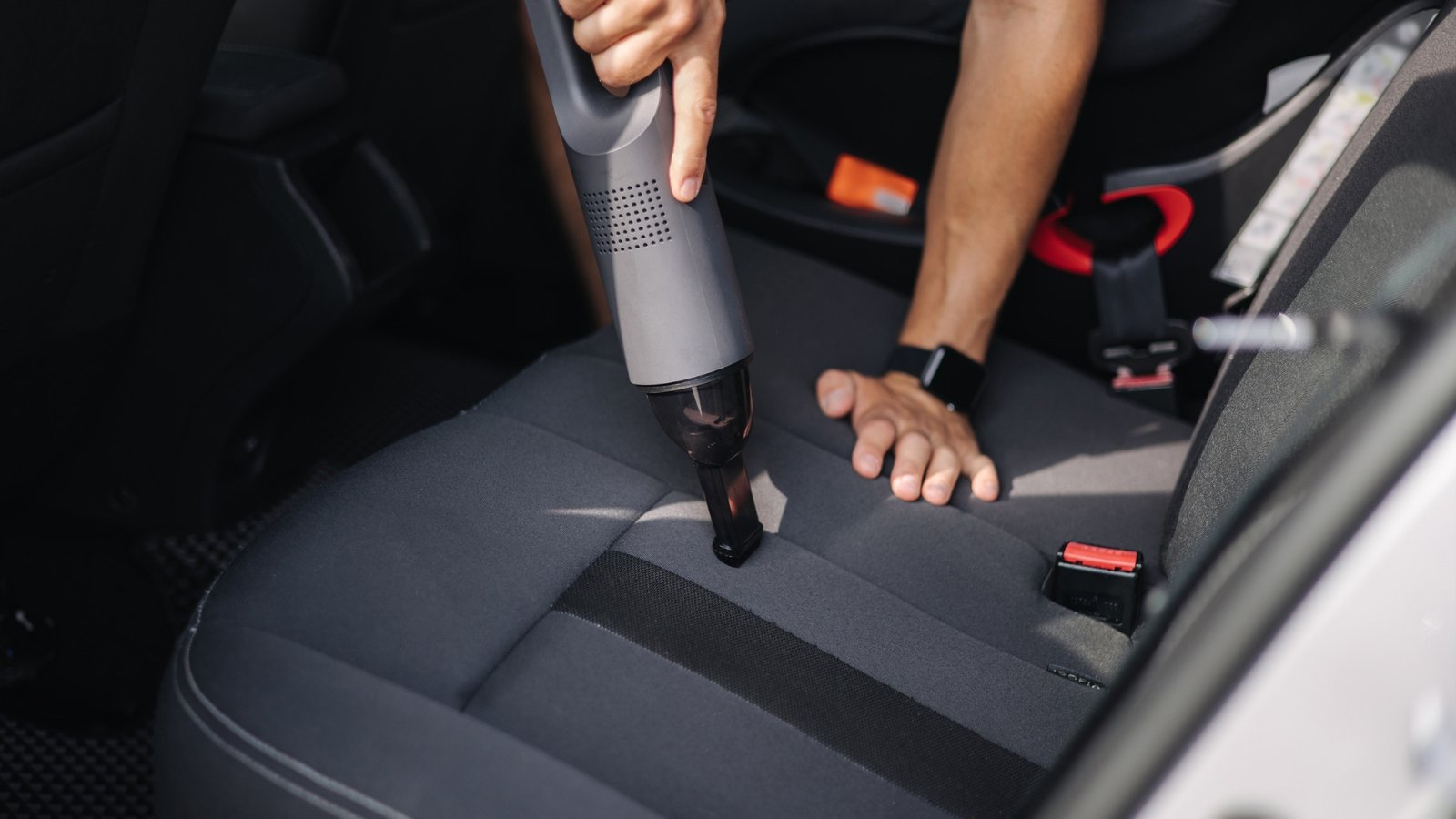 Black and Orange Simple Car Workshop Presentation_20250915_092523_0004